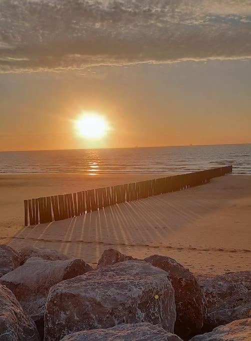Le Clemenceau Appart-Calais Nord-Balcon-Plage 외부 사진